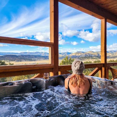 Villa Painted Cliffs-Hot Tub, Amazing Views Between Zion And Bryce Orderville Exterior foto