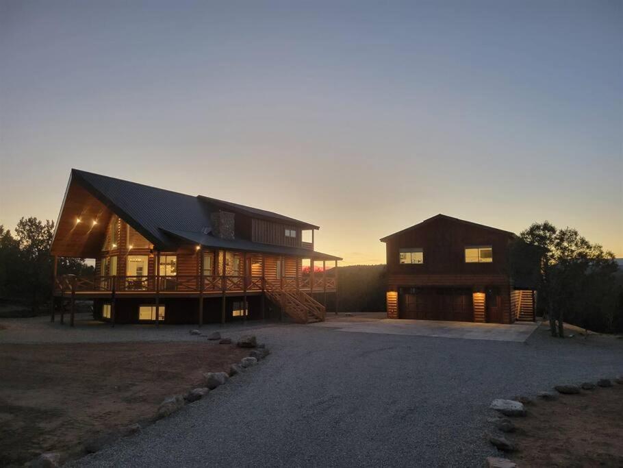 Villa Painted Cliffs-Hot Tub, Amazing Views Between Zion And Bryce Orderville Exterior foto