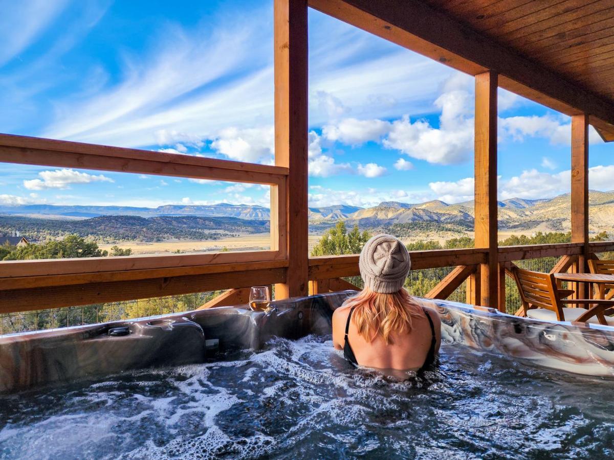 Villa Painted Cliffs-Hot Tub, Amazing Views Between Zion And Bryce Orderville Exterior foto